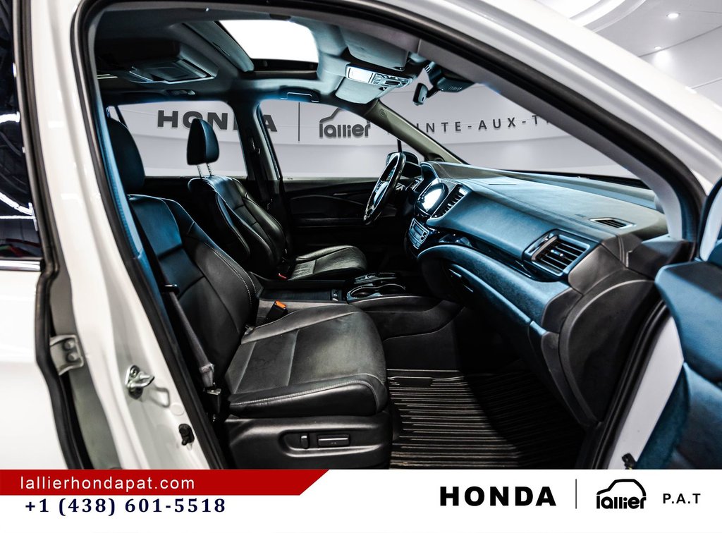 2022 Honda Pilot Touring 7-Passenger in Montréal, Quebec - 17 - w1024h768px