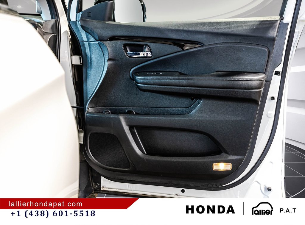 2022 Honda Pilot Touring 7-Passenger in Montréal, Quebec - 16 - w1024h768px