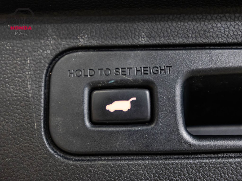 Honda Pilot Touring 2023 à Montréal, Québec - 15 - w1024h768px