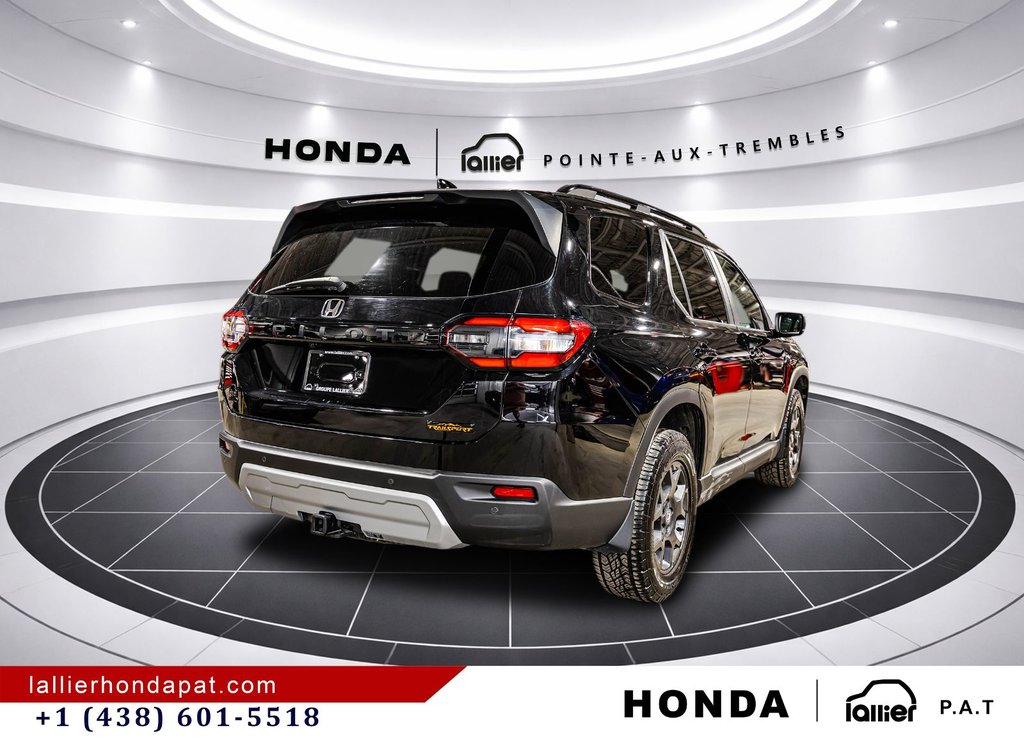 2025 Honda Pilot TrailSport in Montreal, Quebec - 7 - w1024h768px