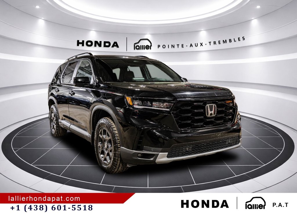 2025 Honda Pilot TrailSport in Montreal, Quebec - 9 - w1024h768px