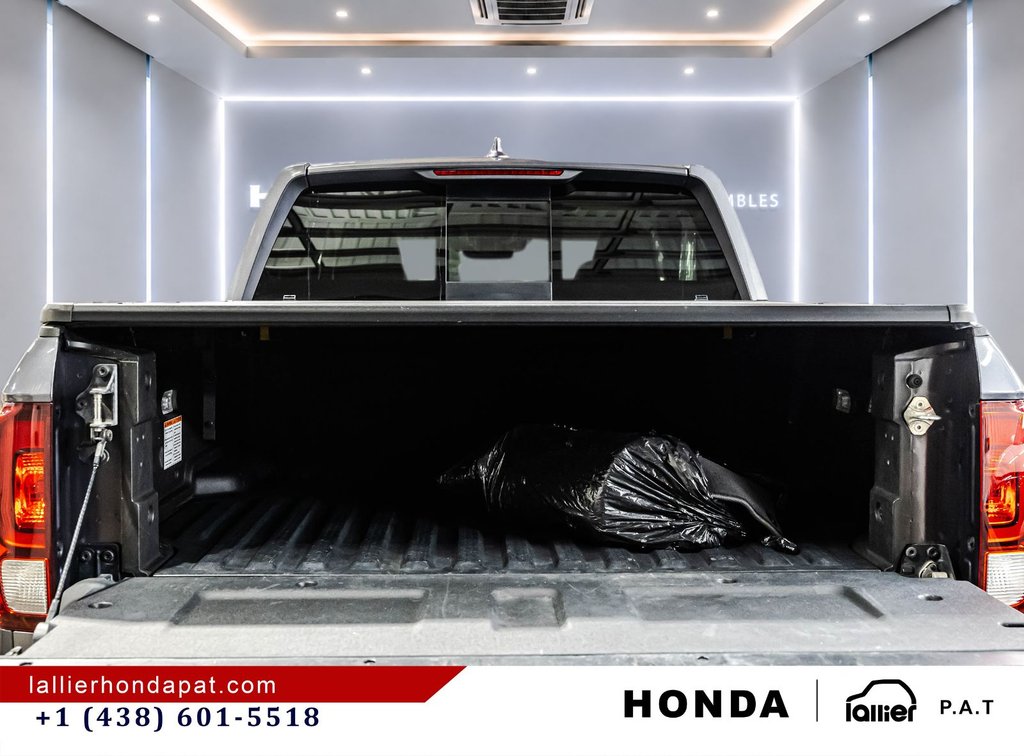 2023 Honda Ridgeline Touring in Montreal, Quebec - 16 - w1024h768px