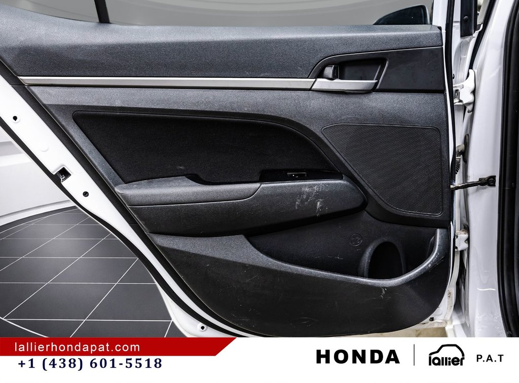 Hyundai Elantra GL 2017 à Montréal, Québec - 12 - w1024h768px