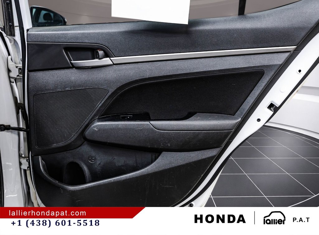 Hyundai Elantra GL 2017 à Montréal, Québec - 13 - w1024h768px