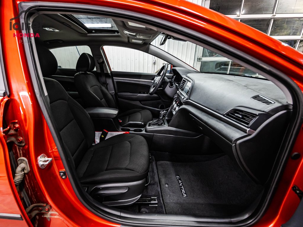2019 Hyundai Elantra Preferred JAMAIS ACCIDENTÉ in Montreal, Quebec - 18 - w1024h768px