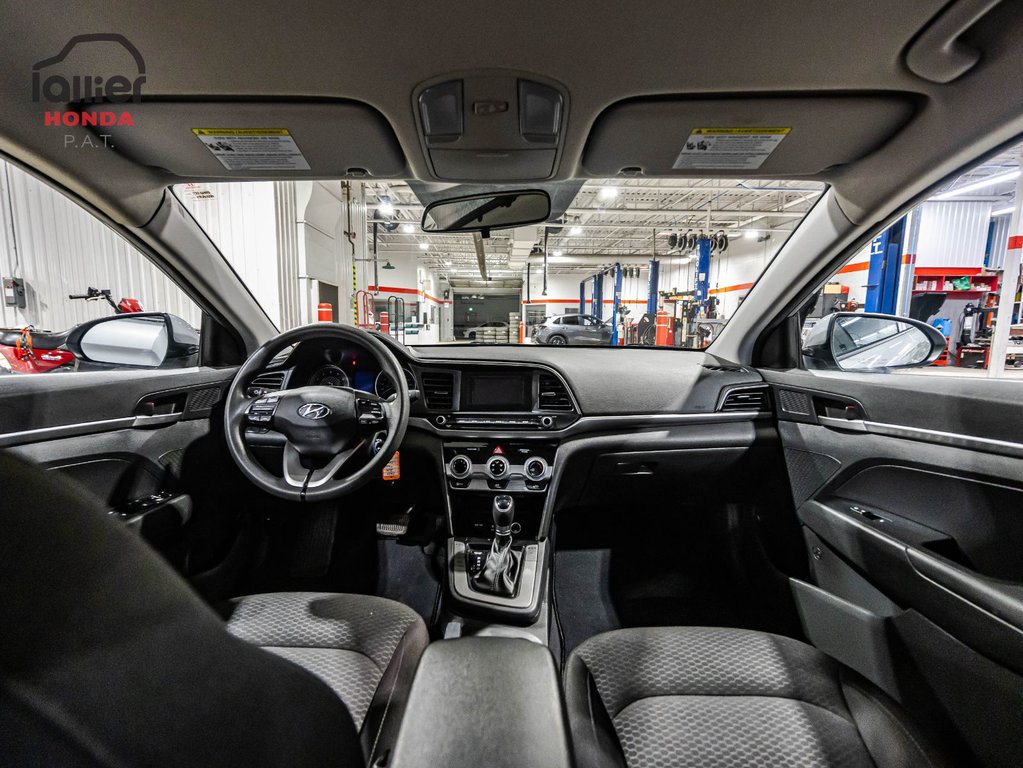 2020 Hyundai Elantra Essential in Montreal, Quebec - 14 - w1024h768px