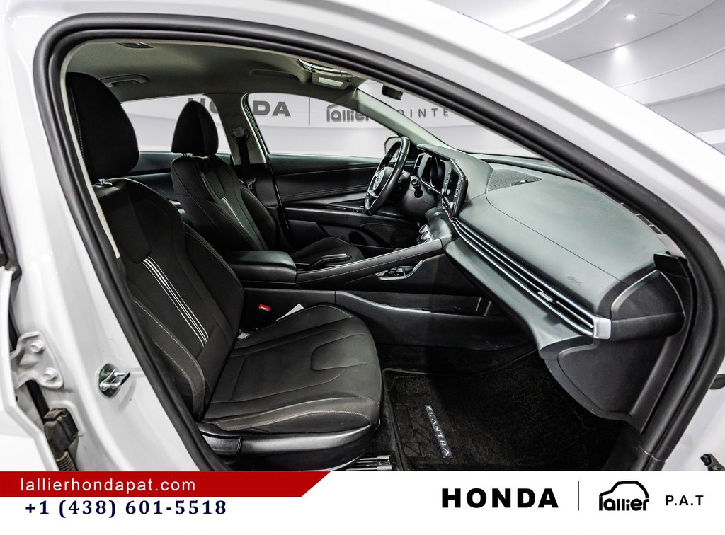 2022 Hyundai Elantra Preferred in Montreal, Quebec - 17 - w1024h768px