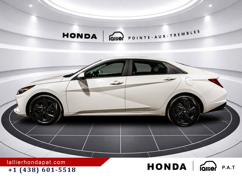 2023 Hyundai Elantra Preferred in Montreal, Quebec - 4 - w1024h768px