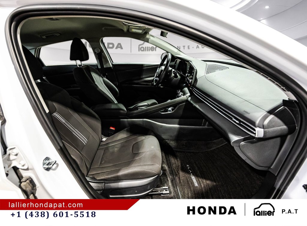 2023 Hyundai Elantra Preferred in Montreal, Quebec - 18 - w1024h768px