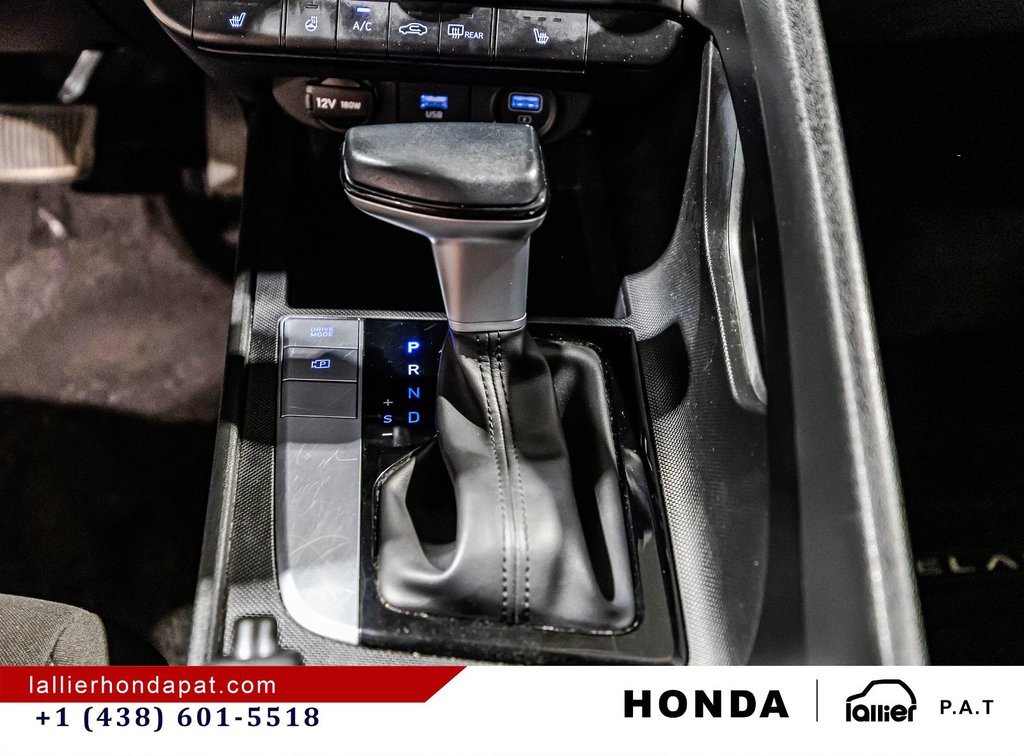 2023 Hyundai Elantra Preferred in Montreal, Quebec - 25 - w1024h768px