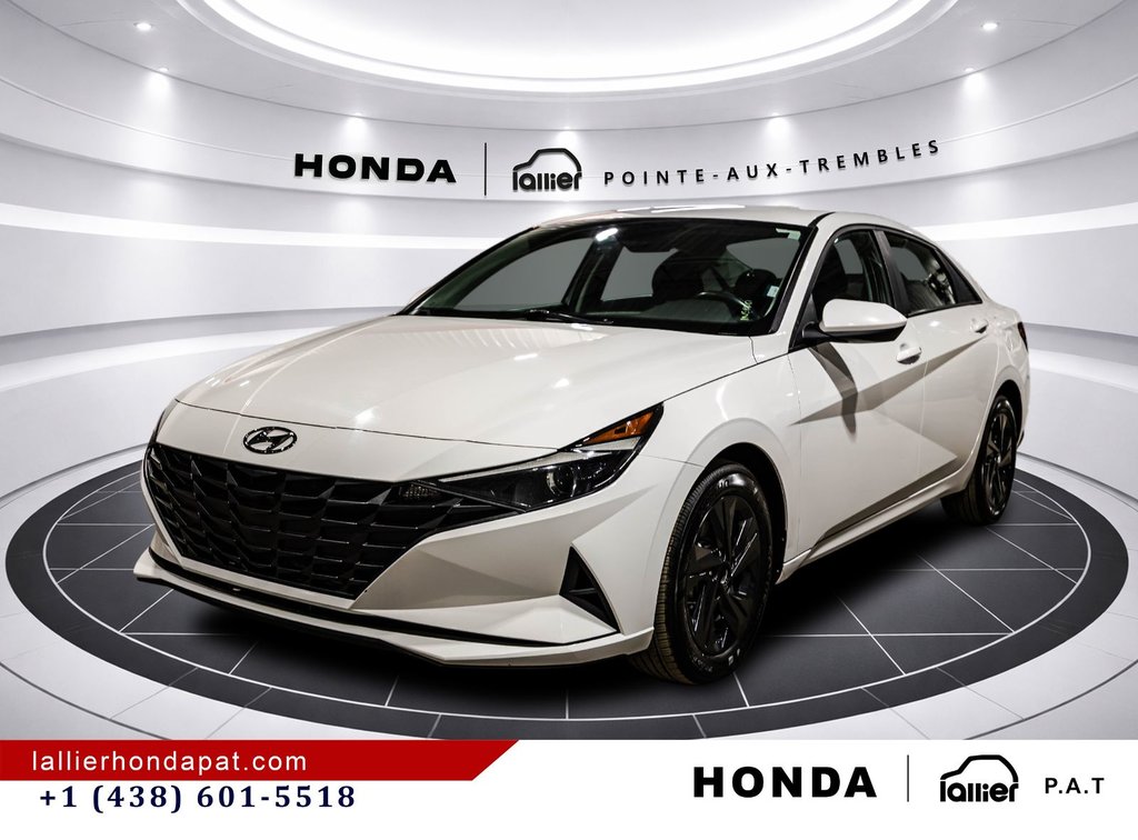 2023 Hyundai Elantra Preferred in Montreal, Quebec - 3 - w1024h768px