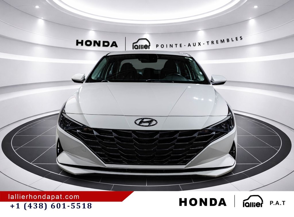 2023 Hyundai Elantra Preferred in Montreal, Quebec - 2 - w1024h768px