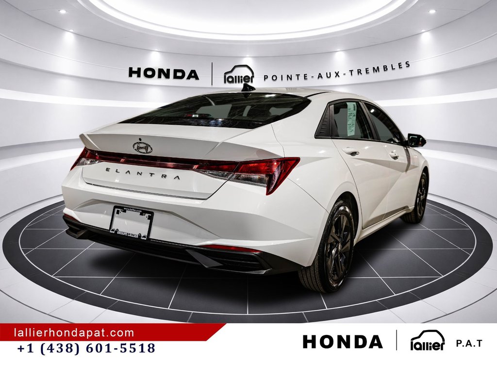 2023 Hyundai Elantra Preferred in Montreal, Quebec - 7 - w1024h768px