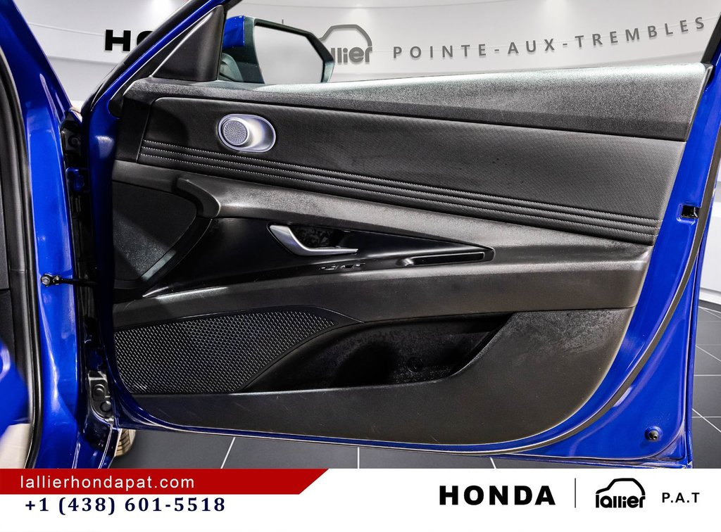 2023 Hyundai Elantra Preferred in Montreal, Quebec - 17 - w1024h768px