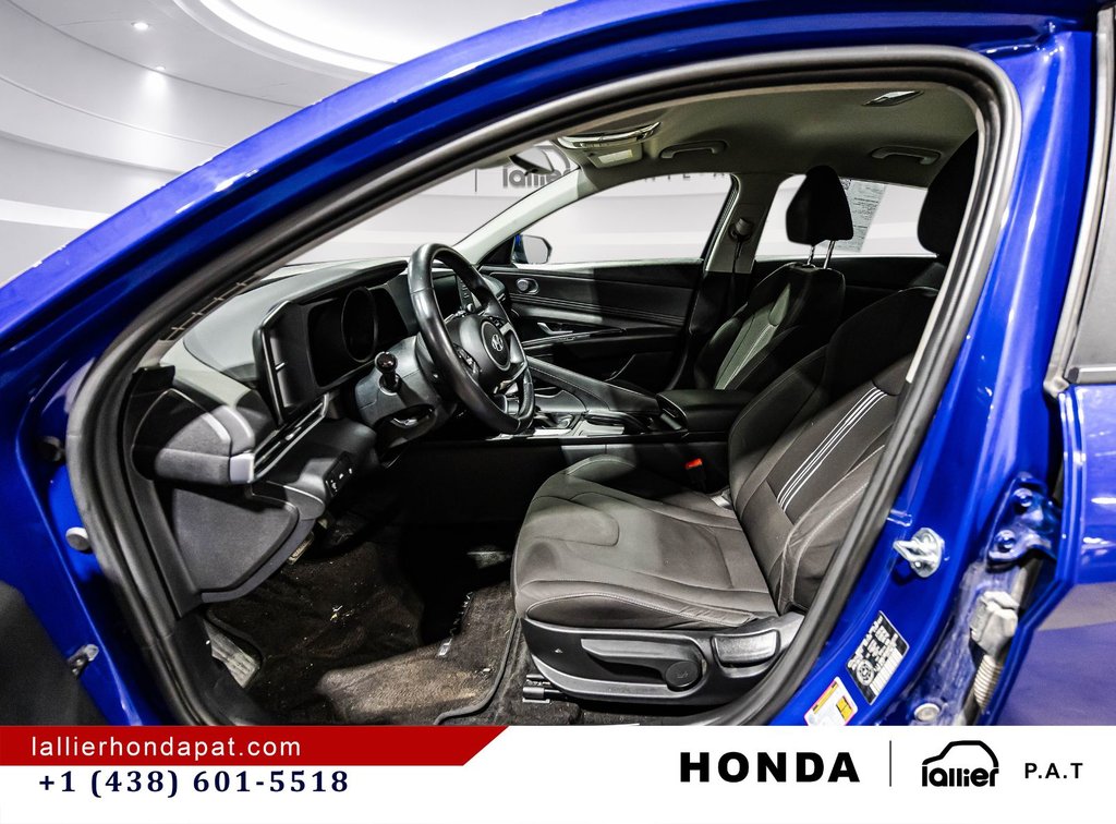 2023 Hyundai Elantra Preferred in Montreal, Quebec - 19 - w1024h768px