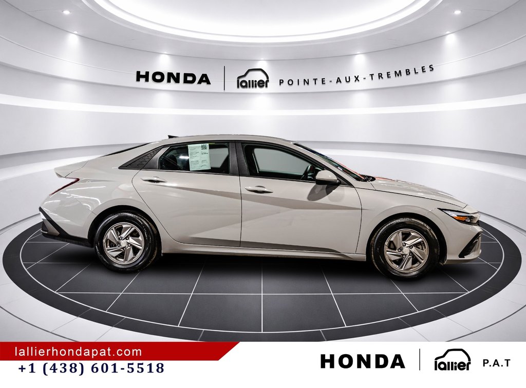 2025 Hyundai Elantra Essential in Montreal, Quebec - 8 - w1024h768px