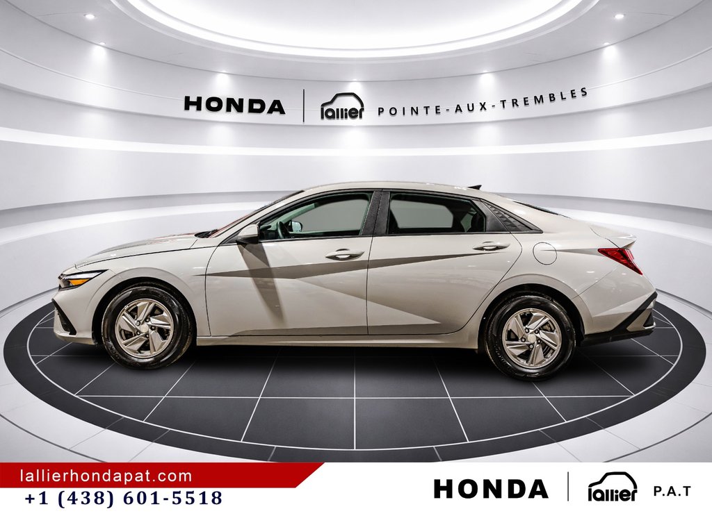 2025 Hyundai Elantra Essential in Montreal, Quebec - 4 - w1024h768px