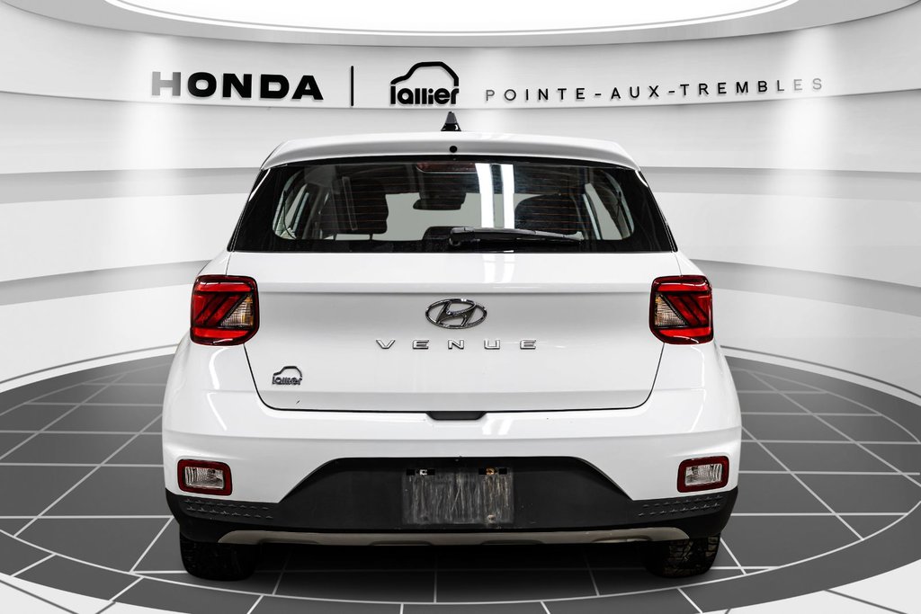 2022 Hyundai Venue Essential 1 PROPRIO 8 PNEUS in Montreal, Quebec - 6 - w1024h768px