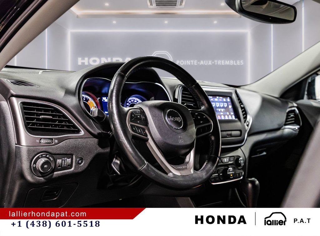 2019 Jeep Cherokee North in Montréal, Quebec - 18 - w1024h768px