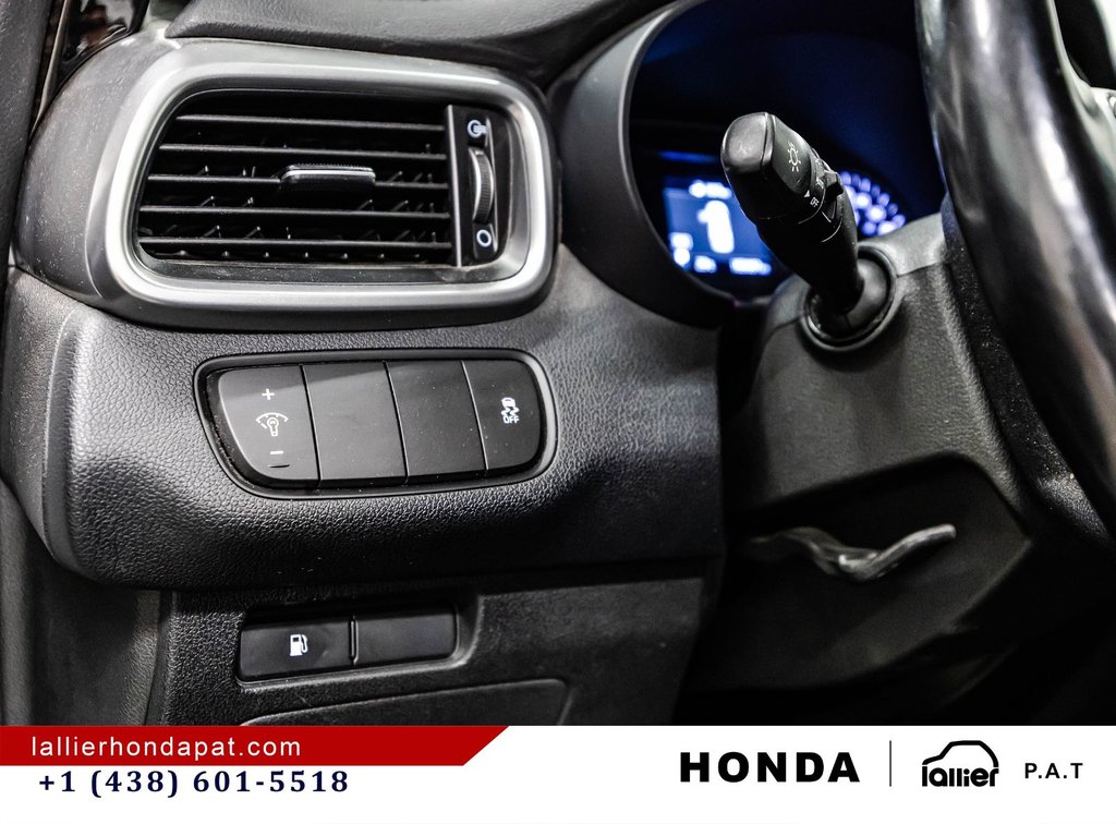 2019 Kia Sorento LX in Montreal, Quebec - 21 - w1024h768px