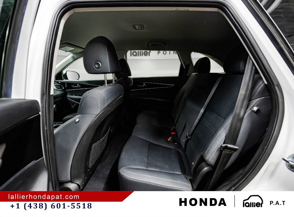 2019 Kia Sorento LX in Montreal, Quebec - 14 - w1024h768px
