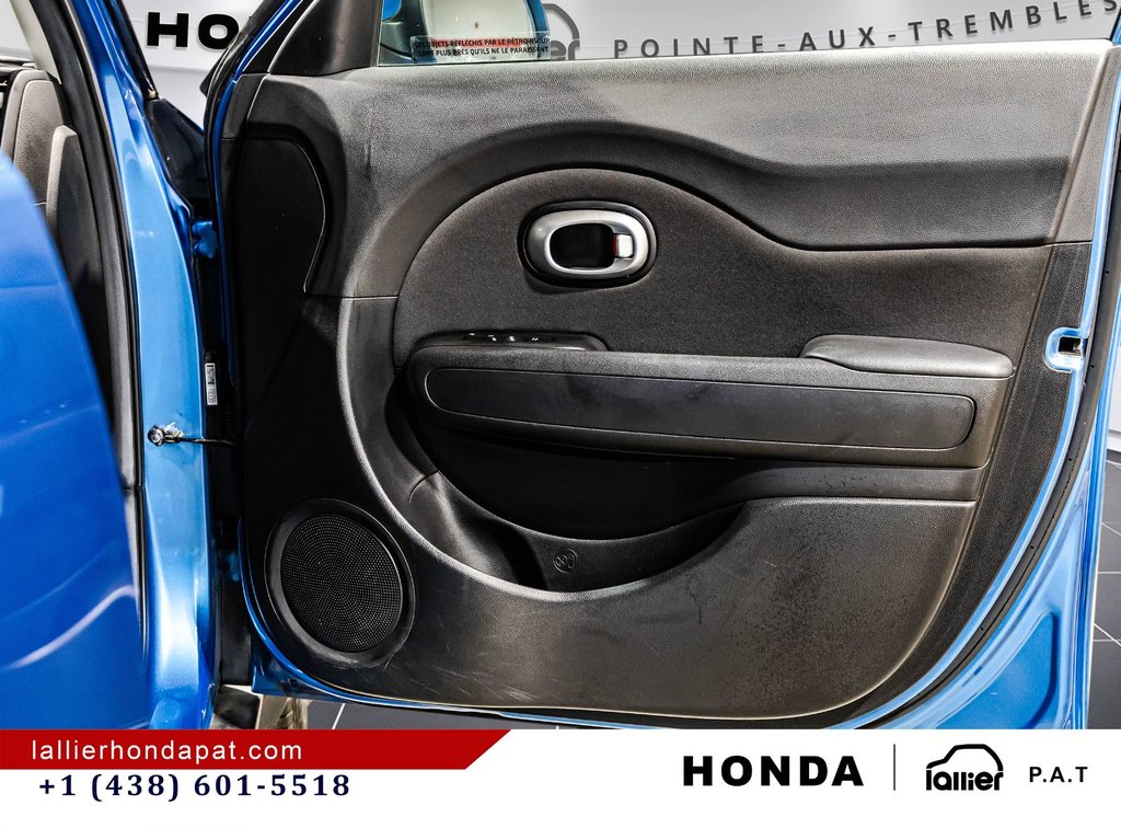 2016 Kia Soul LX in Montreal, Quebec - 16 - w1024h768px