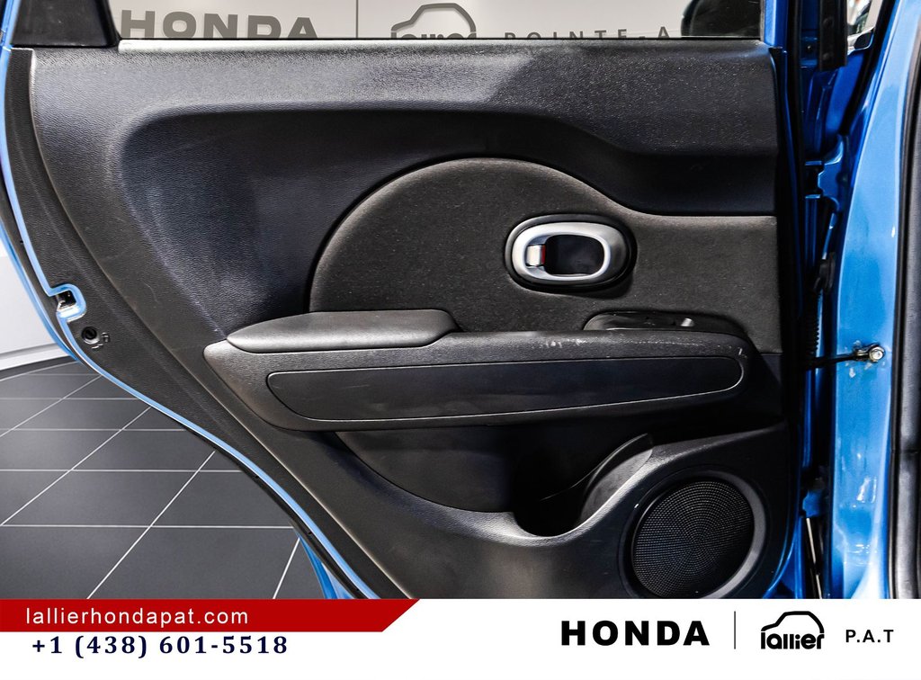 2016 Kia Soul LX in Montreal, Quebec - 12 - w1024h768px