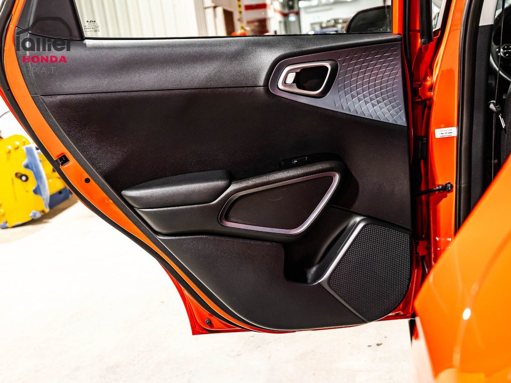 Kia Soul EX 2023 à Montréal, Québec - 12 - w1024h768px