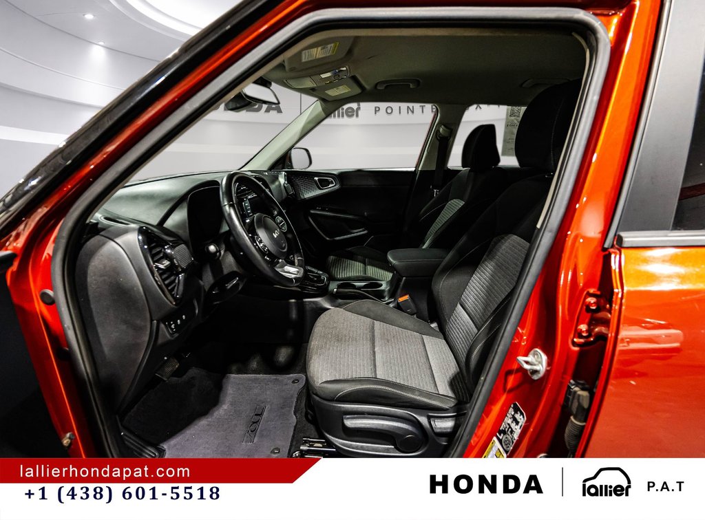 2023 Kia Soul Ex in Montreal, Quebec - 18 - w1024h768px