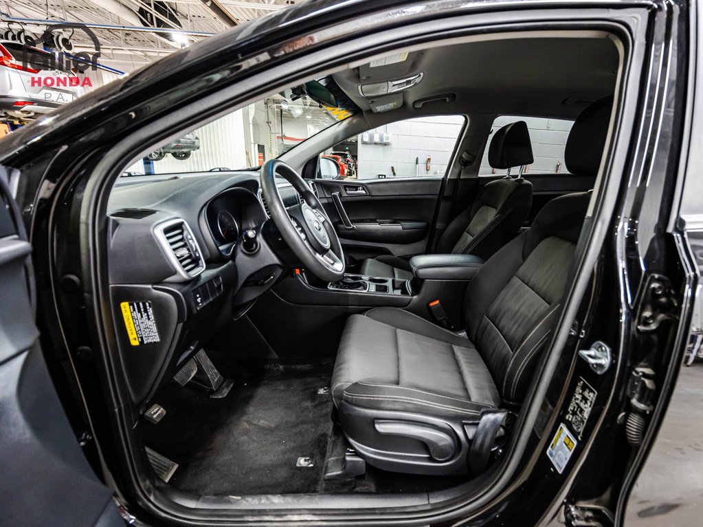 2020 Kia Sportage LX AWD JAMAIS ACCIDENTÉ in Montreal, Quebec - 18 - w1024h768px