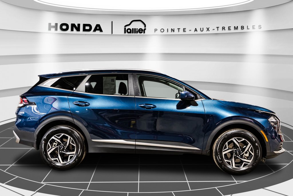 2025 Kia Sportage LX AWD in Montreal, Quebec - 8 - w1024h768px