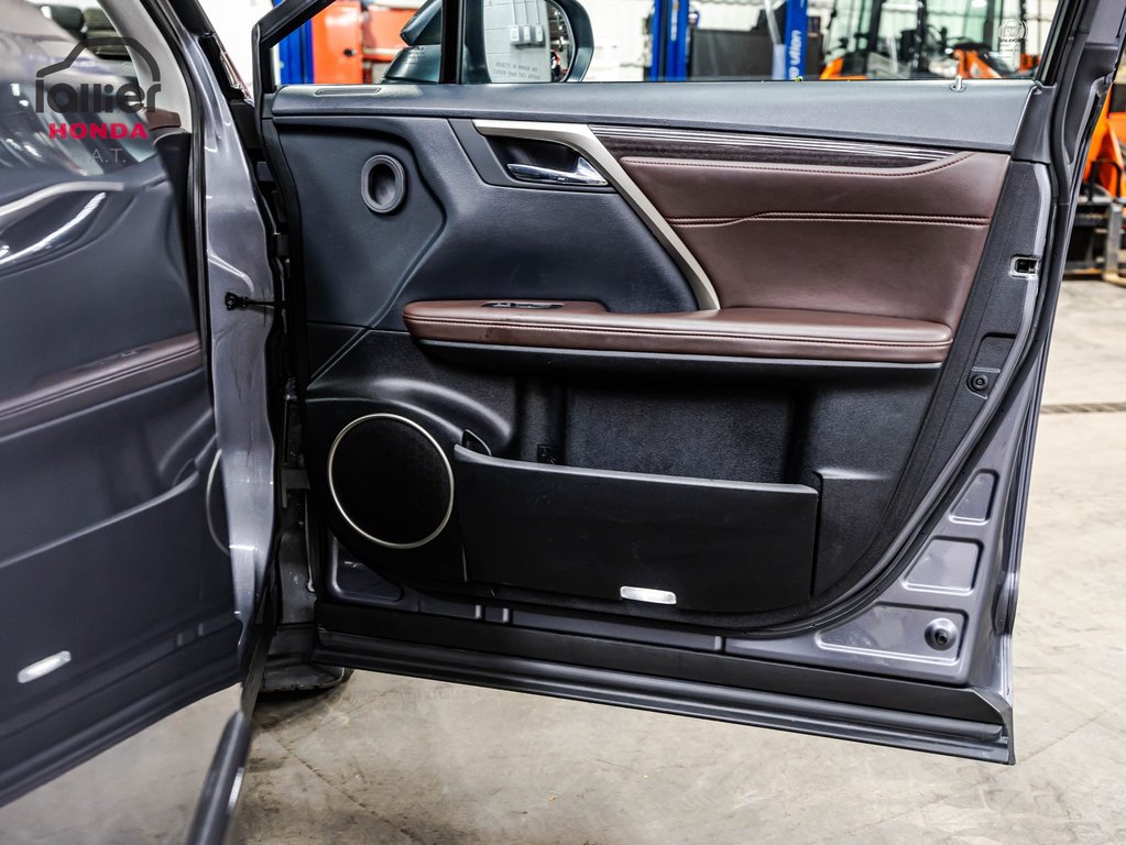 2020 Lexus RX 450h AWD HYBRIDE JAMAIS ACCIDENTÉ in Montreal, Quebec - 17 - w1024h768px