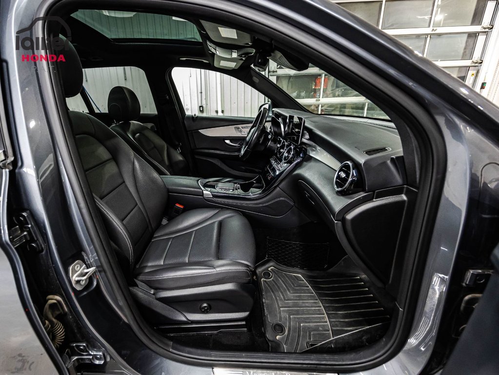 Mercedes-Benz GLC 300 2020 à , Québec - 18 - w1024h768px