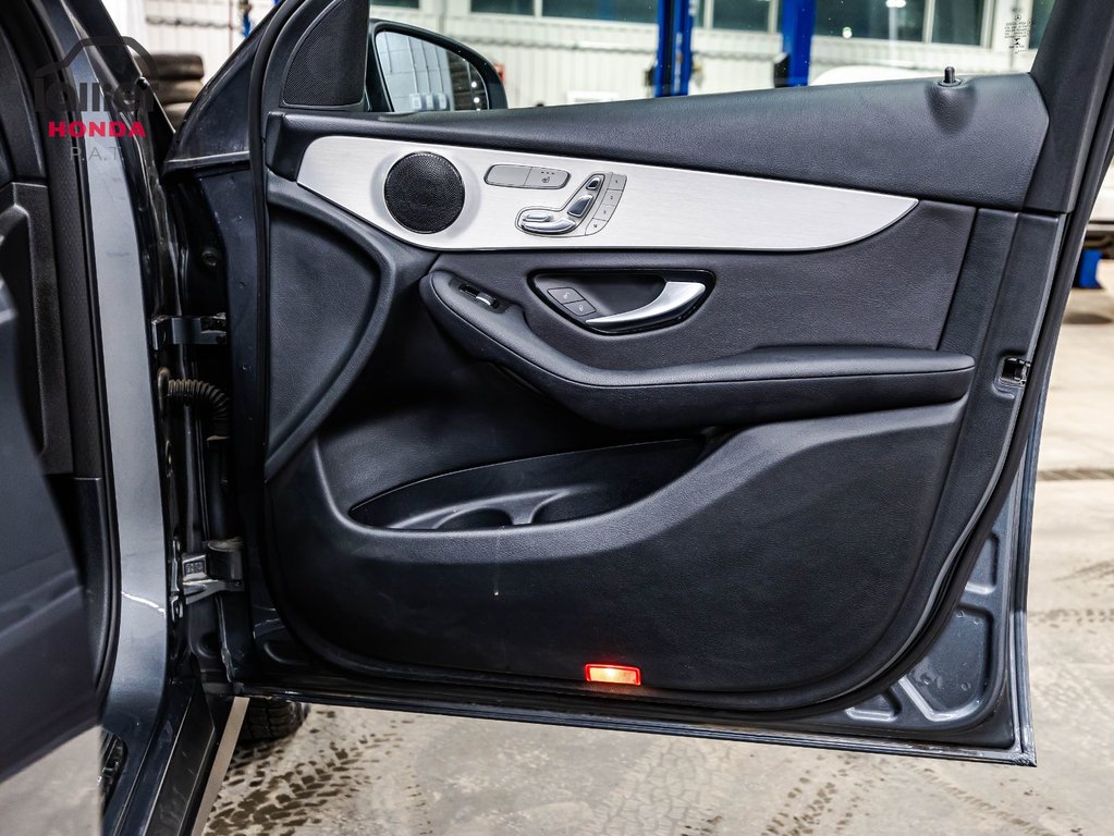 Mercedes-Benz GLC 300 2020 à , Québec - 17 - w1024h768px