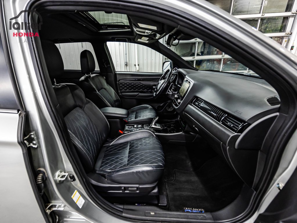 2020 Mitsubishi OUTLANDER PHEV SEL HYBRIDE BRANCHABLE ECONOMIE ET DISTANCE in Montreal, Quebec - 19 - w1024h768px