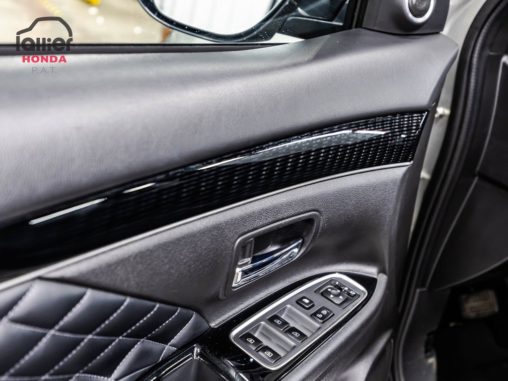 2020 Mitsubishi OUTLANDER PHEV SEL HYBRIDE BRANCHABLE ECONOMIE ET DISTANCE in Montreal, Quebec - 12 - w1024h768px