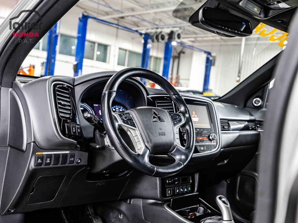 2020 Mitsubishi OUTLANDER PHEV SEL HYBRIDE BRANCHABLE ECONOMIE ET DISTANCE in Montreal, Quebec - 22 - w1024h768px