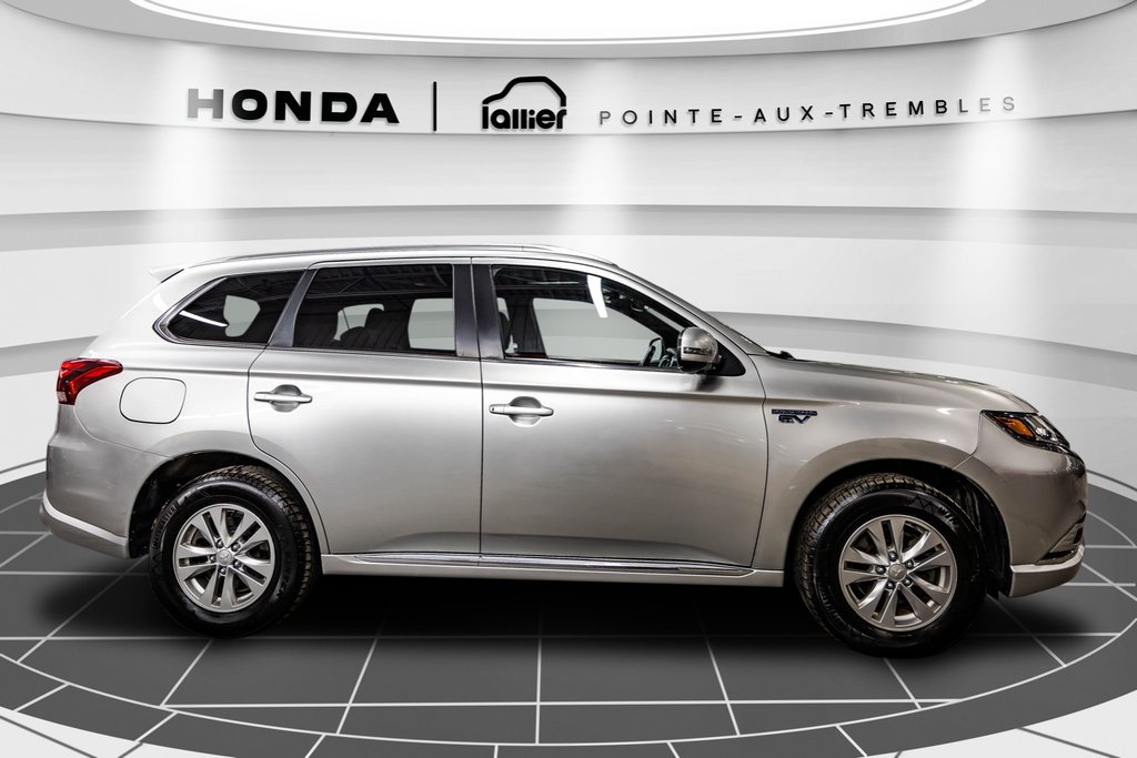 2020 Mitsubishi OUTLANDER PHEV SEL HYBRIDE BRANCHABLE ECONOMIE ET DISTANCE in Montreal, Quebec - 8 - w1024h768px
