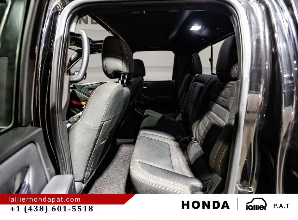 2022 Nissan Frontier PRO-4X in Montréal, Quebec - 14 - w1024h768px