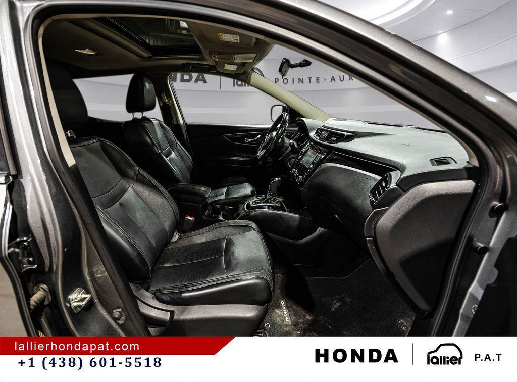 2018 Nissan Qashqai SL in Montreal, Quebec - 18 - w1024h768px