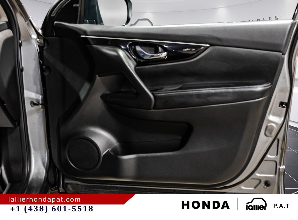 2018 Nissan Qashqai SL in Montreal, Quebec - 17 - w1024h768px