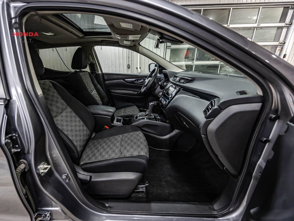 Nissan Qashqai SV 2023 à Montréal, Québec - 18 - w1024h768px