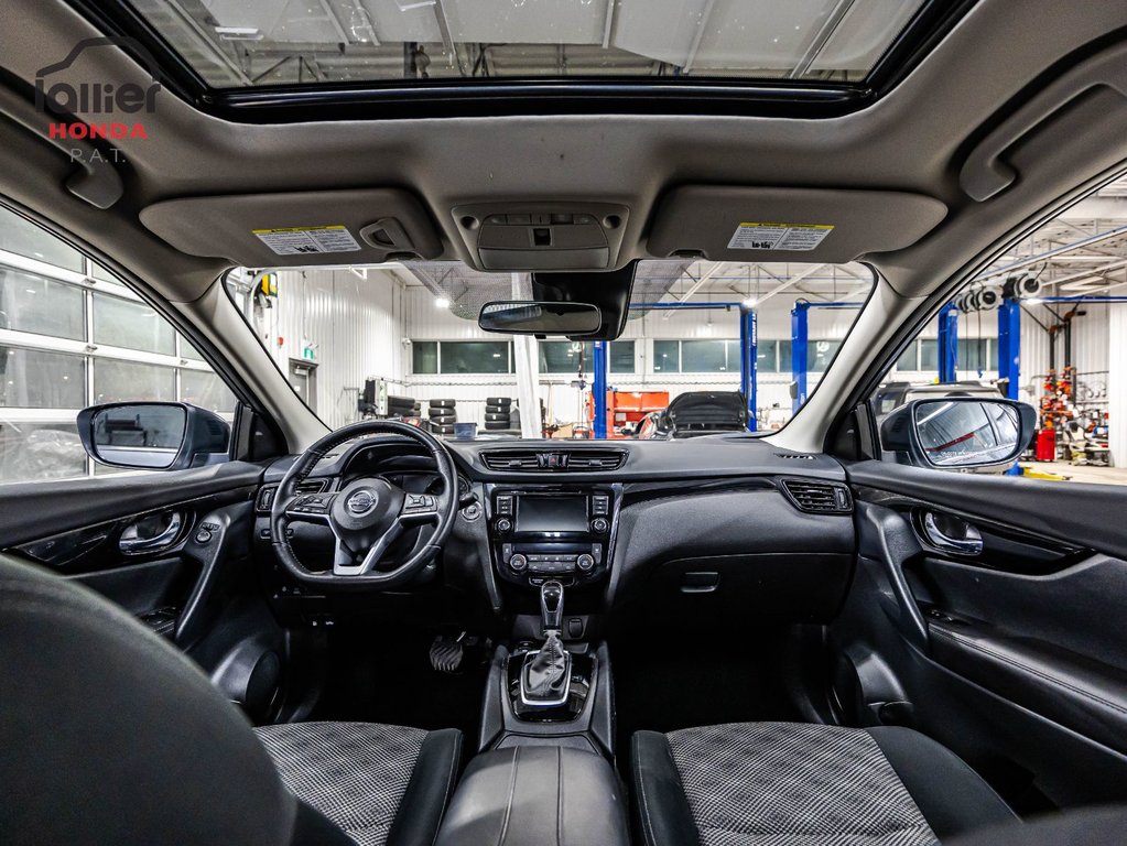 Nissan Qashqai SV 2023 à Montréal, Québec - 15 - w1024h768px