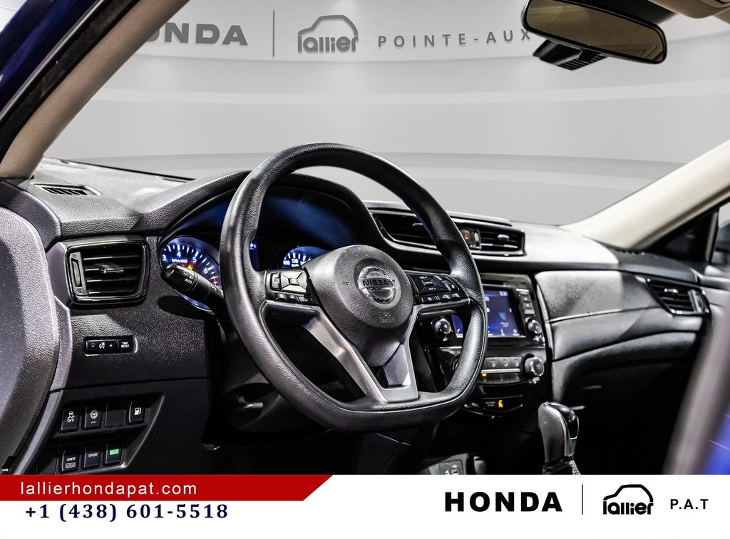 2020 Nissan Rogue SV in Montreal, Quebec - 20 - w1024h768px