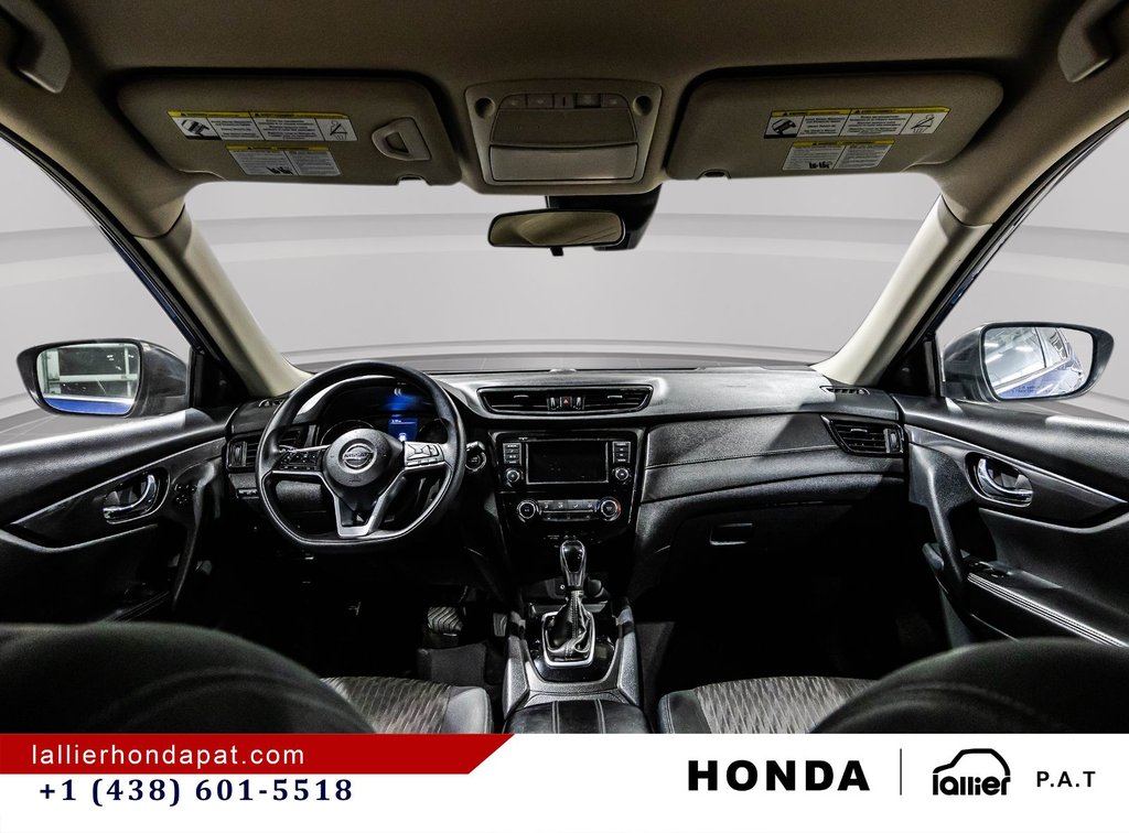 2020 Nissan Rogue SV in Montreal, Quebec - 15 - w1024h768px