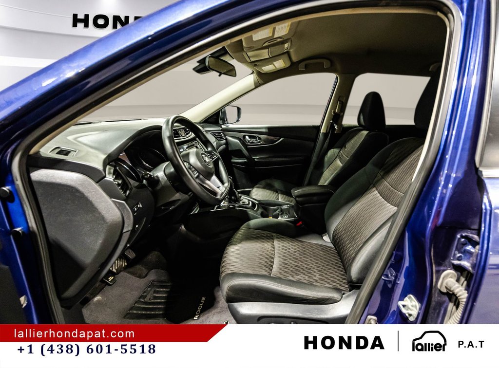 2020 Nissan Rogue SV in Montreal, Quebec - 19 - w1024h768px