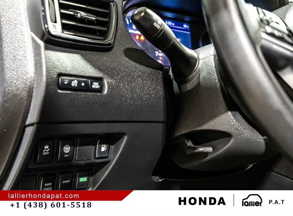 2020 Nissan Rogue SV in Montreal, Quebec - 21 - w1024h768px