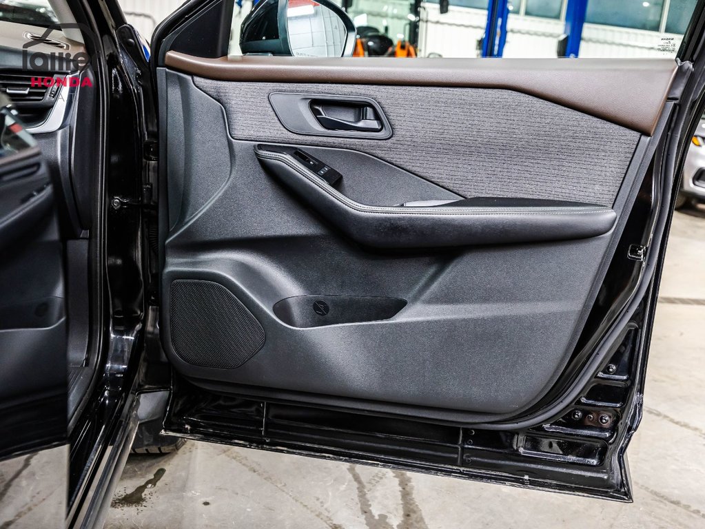 2022 Nissan Rogue S AWD JAMAIS ACCIDENTÉ in Montreal, Quebec - 16 - w1024h768px