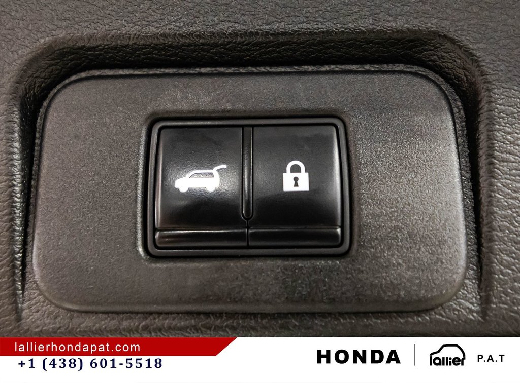2022 Nissan Rogue SV in Montréal, Quebec - 16 - w1024h768px
