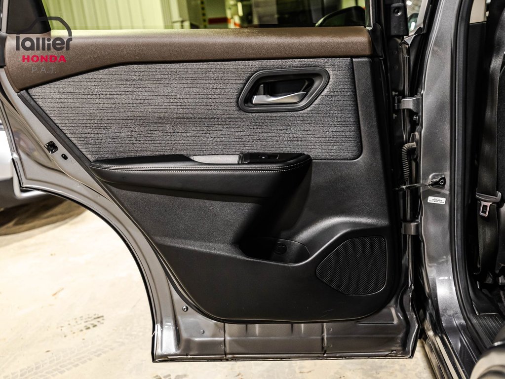 Nissan Rogue SV Midnight Edition 2023 à Montréal, Québec - 13 - w1024h768px